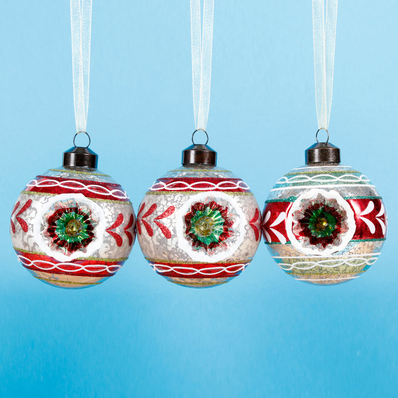 Antique Leaf Border 3D Baubles Set of 3 Hanging Christmas Decorations
